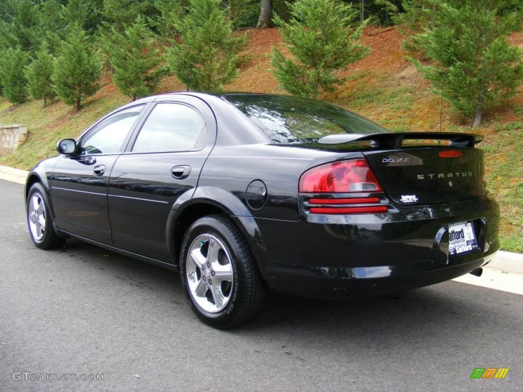 2004 Stratus SXT Sedan - Black / Dark Taupe/Medium Taupe photo #7