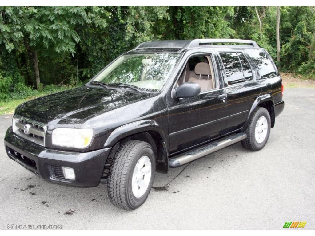 2003 Pathfinder SE 4x4 - Super Black / Beige photo #1