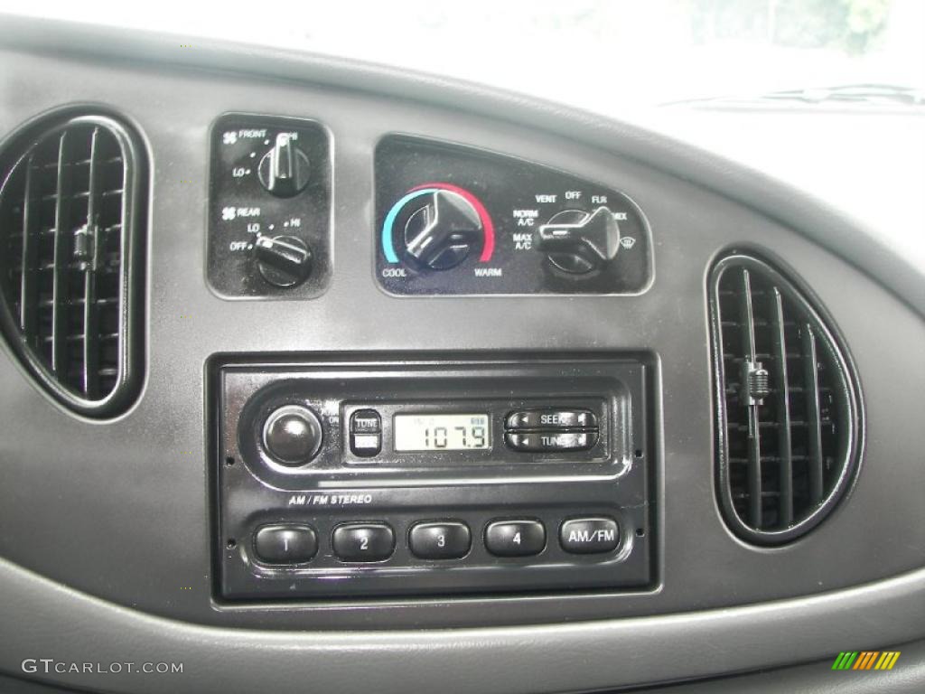 2007 E Series Van E350 Super Duty XL Passenger - Dark Blue Pearl Metallic / Medium Flint Grey photo #18