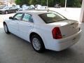 Cool Vanilla White - 300 Touring Photo No. 2