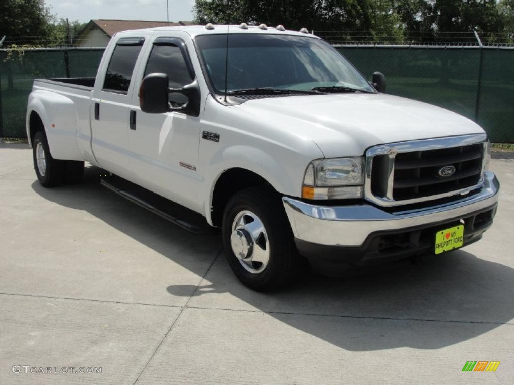 Oxford White Ford F350 Super Duty