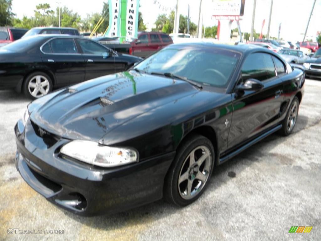 1996 Mustang V6 Coupe - Black / Medium Graphite photo #1