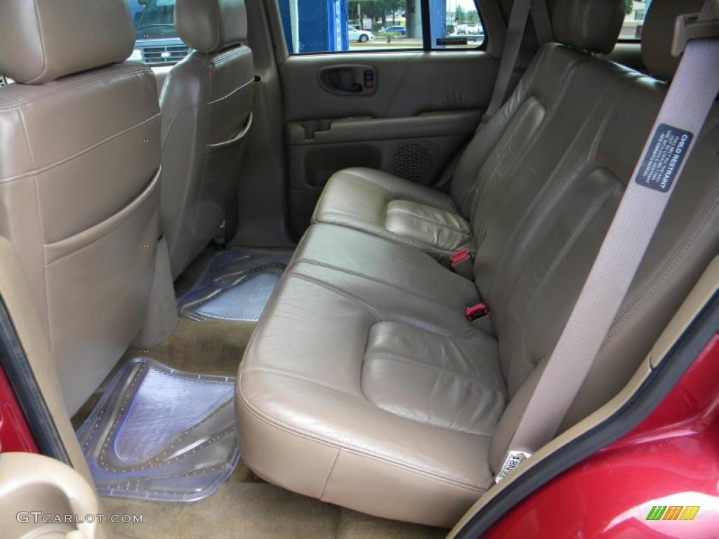 1998 Bravada AWD - Medium Red Metallic / Light Beige photo #13