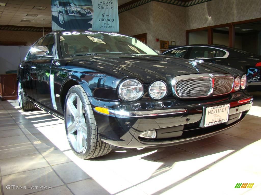 2006 XJ Super V8 Portfolio - Black Cherry / Conker Brown photo #1
