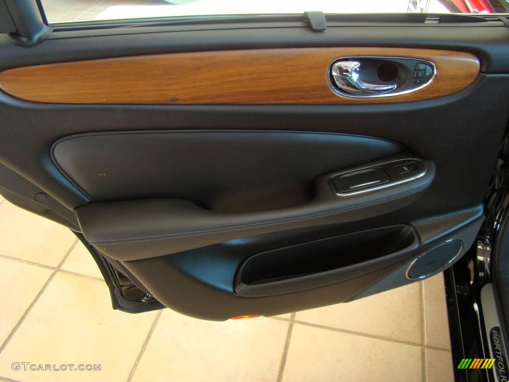 2006 XJ Super V8 Portfolio - Black Cherry / Conker Brown photo #23