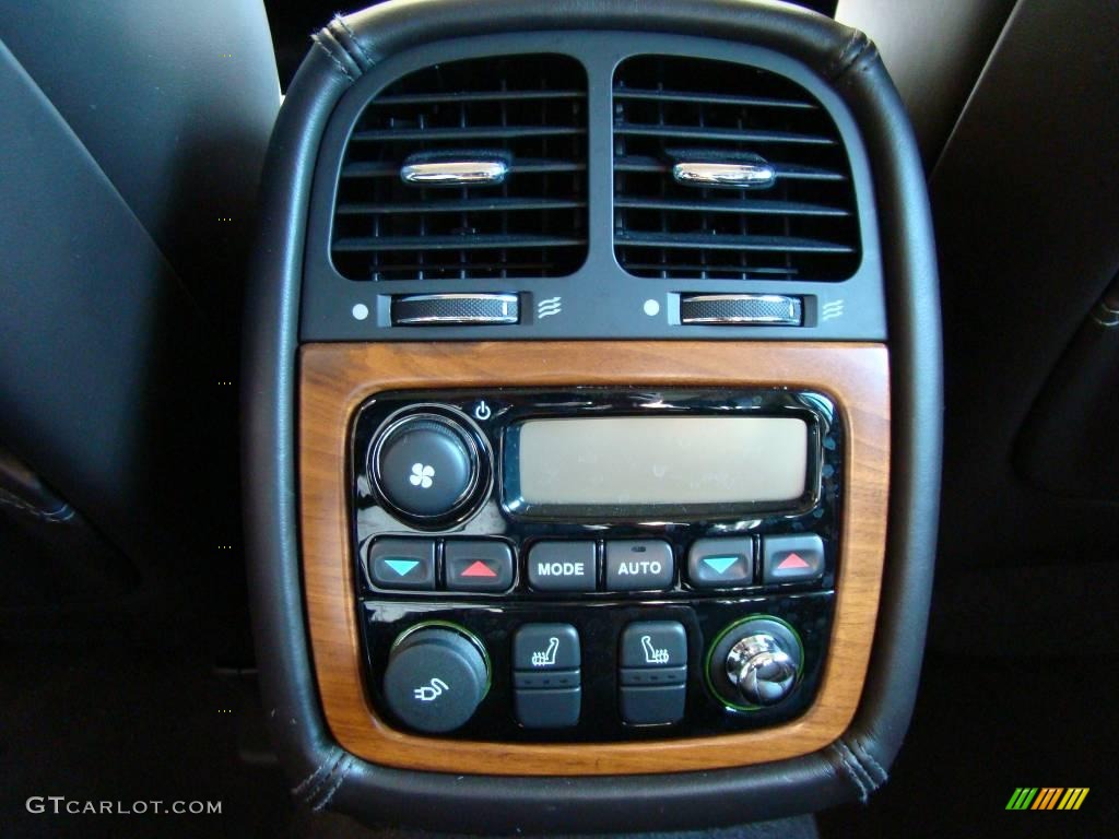 2006 XJ Super V8 Portfolio - Black Cherry / Conker Brown photo #28