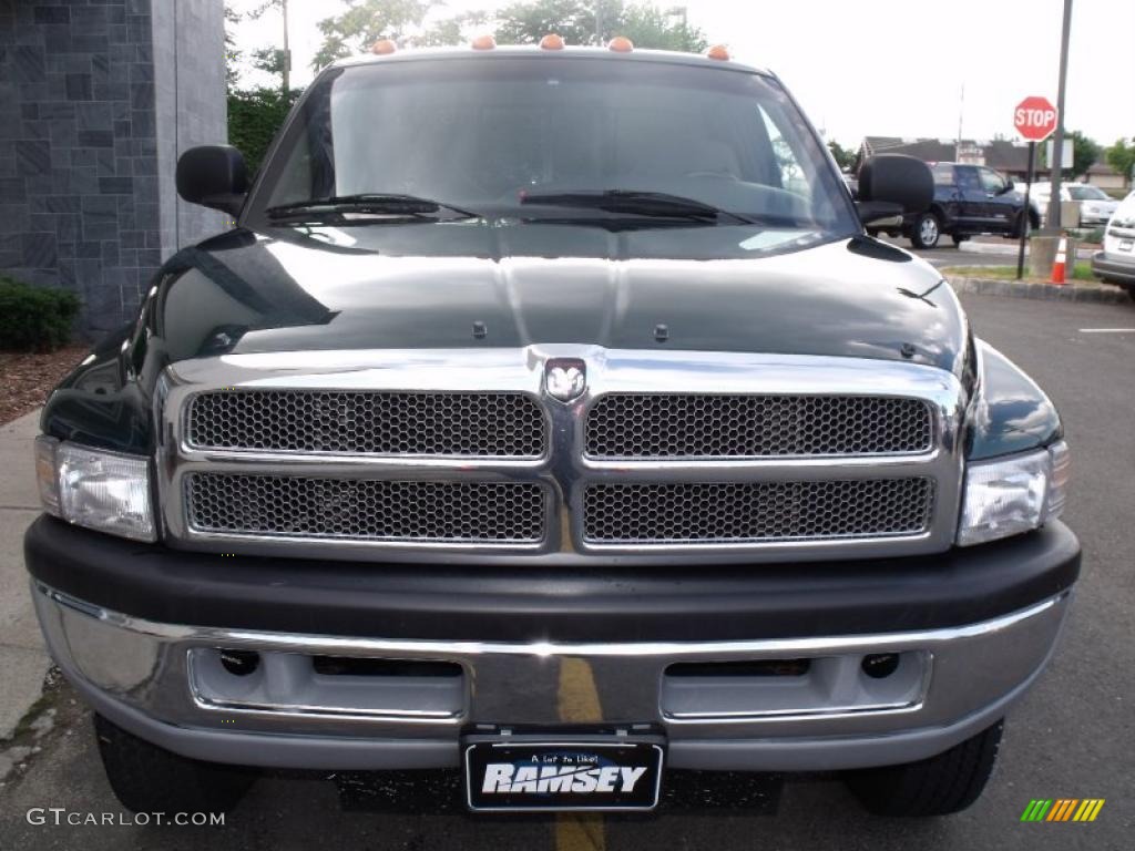 2001 Ram 2500 SLT Quad Cab 4x4 - Forest Green Pearl / Agate photo #8