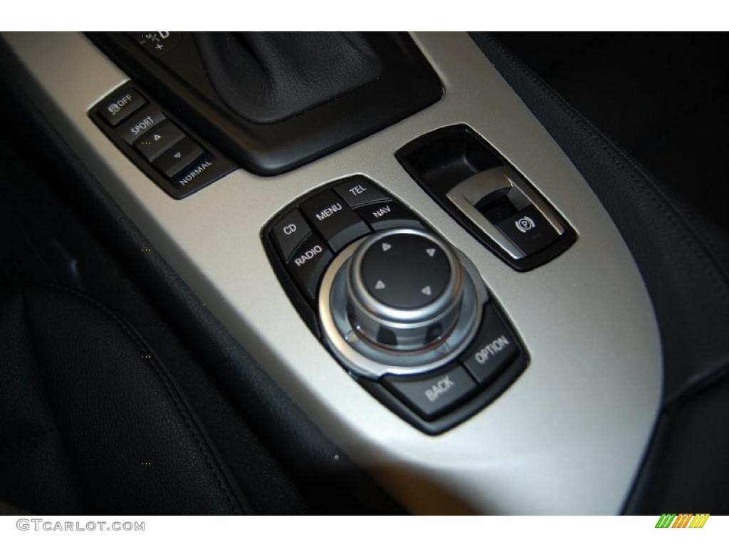 2011 Z4 sDrive30i Roadster - Alpine White / Black photo #25