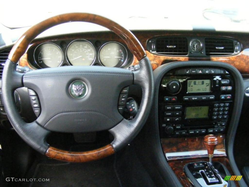 2004 XJ XJ8 - Dark Blue Grey Pearl Metallic / Charcoal photo #15