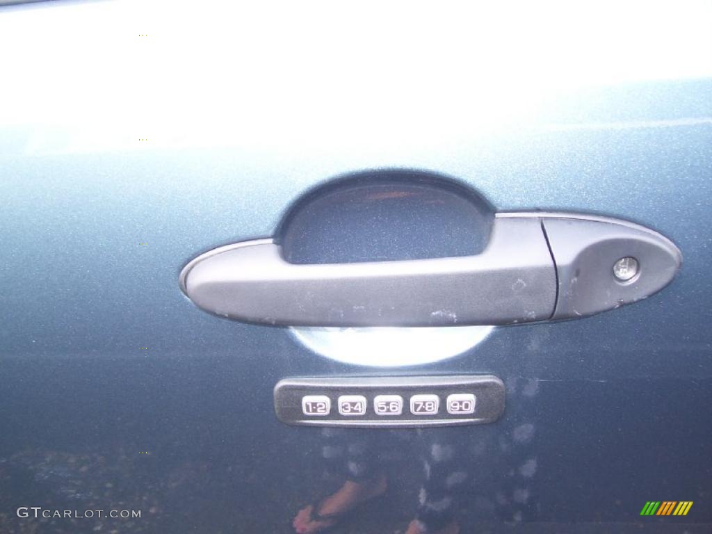 2010 Escape XLT 4WD - Steel Blue Metallic / Stone photo #9