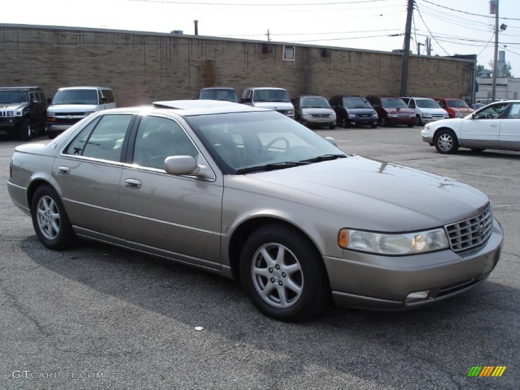 2000 Seville STS - Bronzemist / Neutral Shale photo #1