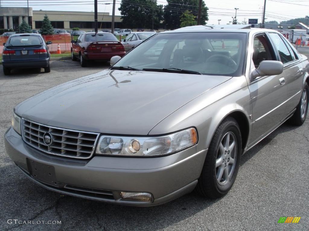 2000 Seville STS - Bronzemist / Neutral Shale photo #3