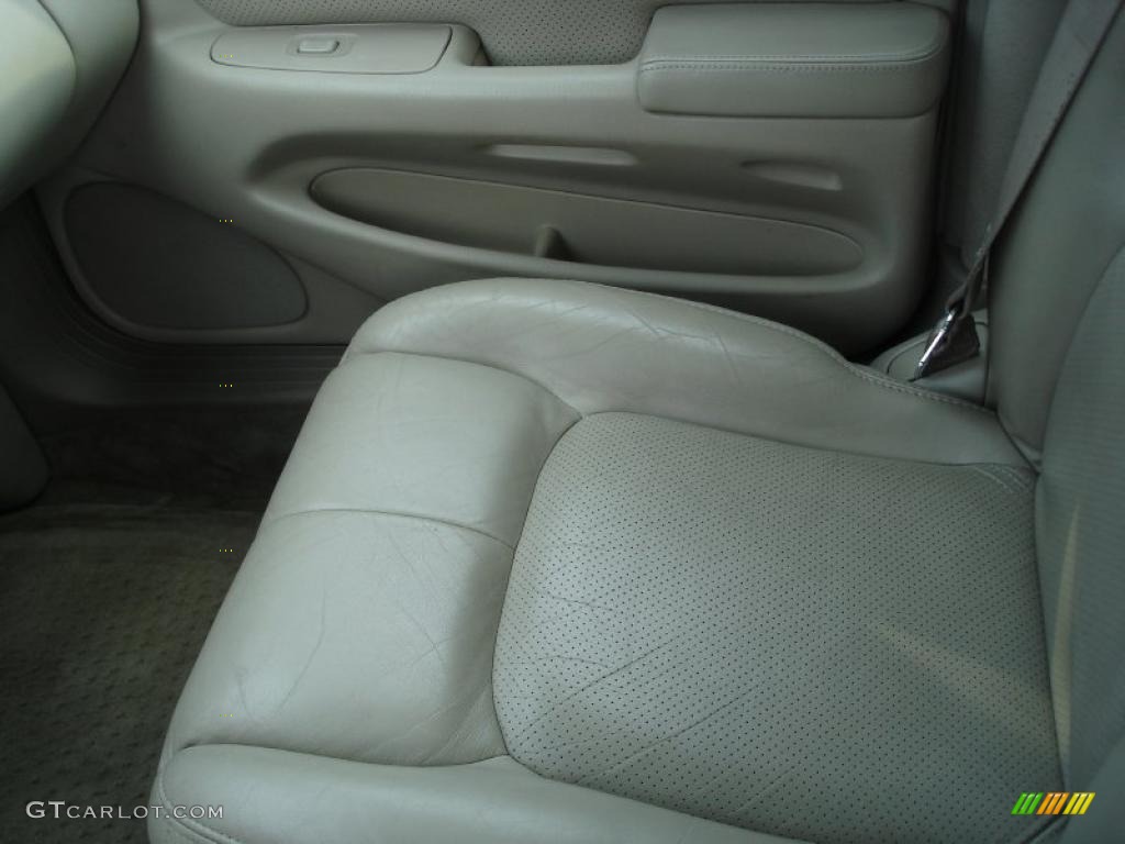2000 Seville STS - Bronzemist / Neutral Shale photo #32