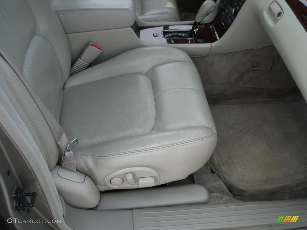 2000 Seville STS - Bronzemist / Neutral Shale photo #34