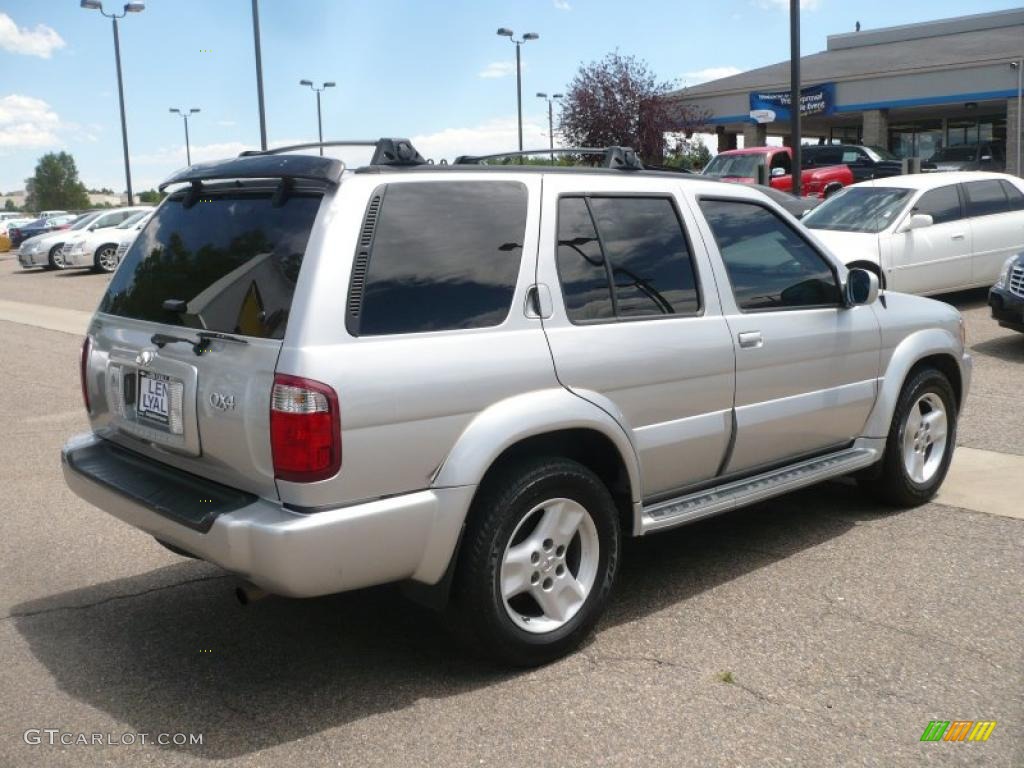 2002 QX4  - Brilliant Silver Metallic / Graphite photo #6