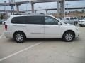 2007 Cosmic White Hyundai Entourage GLS  photo #4