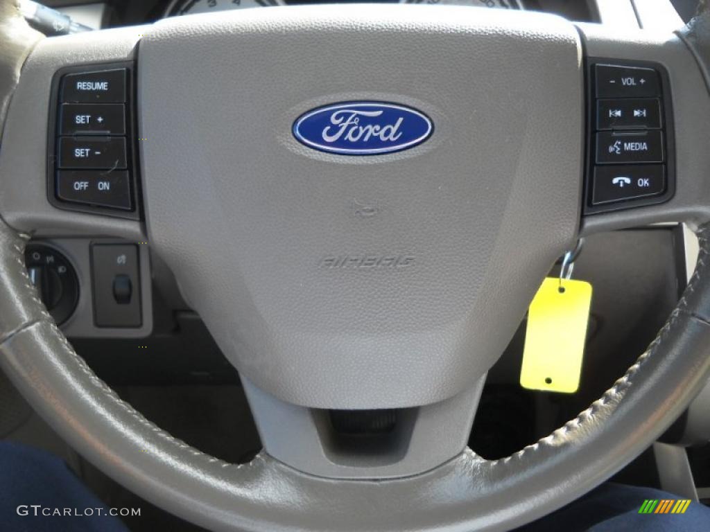 2008 Focus SES Sedan - Silver Frost Metallic / Medium Stone photo #15