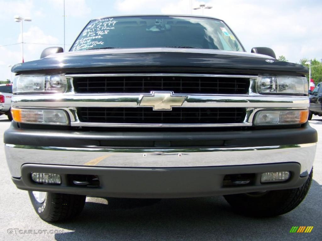 2004 Tahoe LT 4x4 - Sandalwood Metallic / Tan/Neutral photo #3