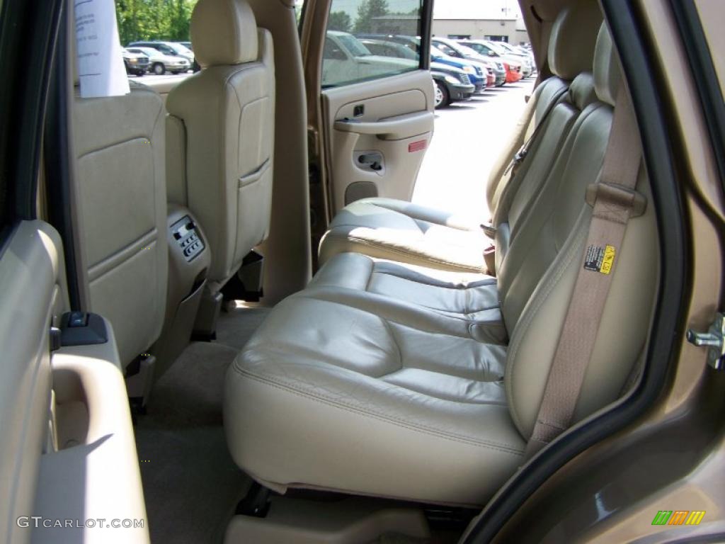 2004 Tahoe LT 4x4 - Sandalwood Metallic / Tan/Neutral photo #14