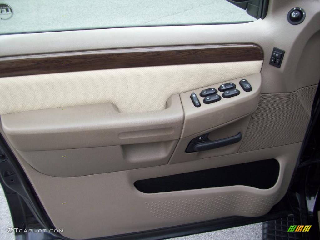 2002 Explorer Eddie Bauer 4x4 - Black Clearcoat / Medium Parchment photo #11