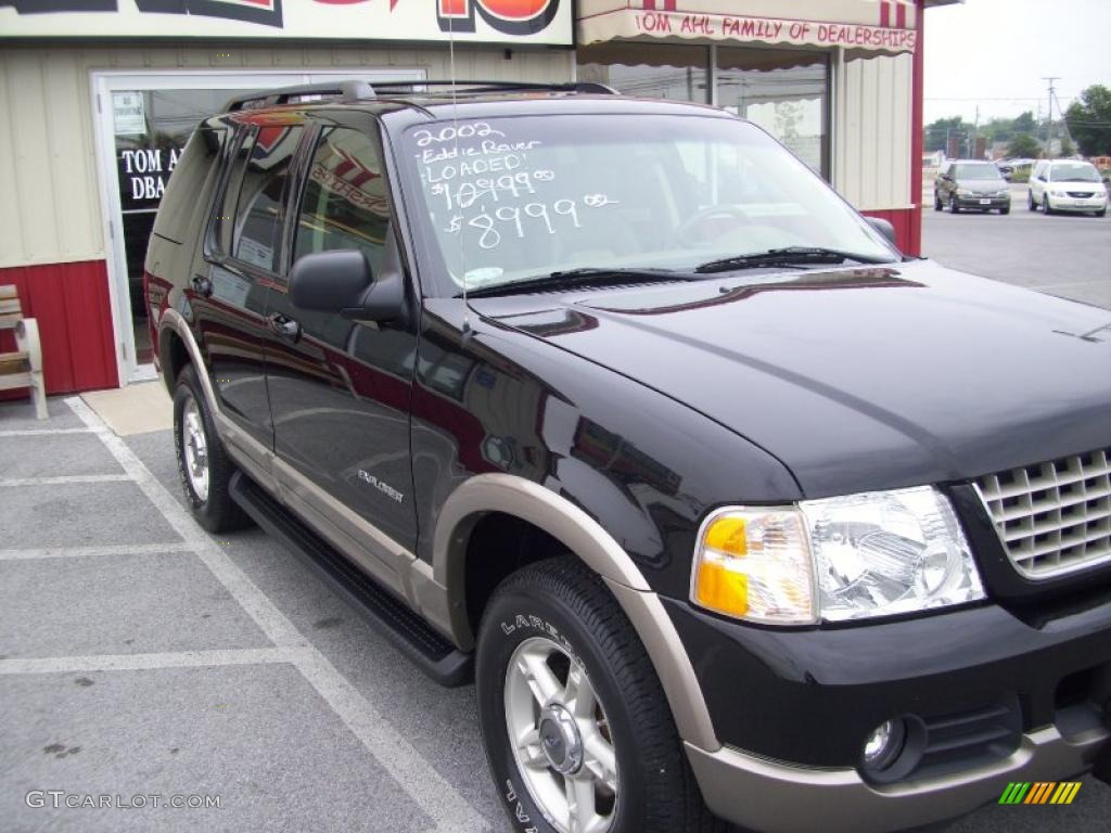 2002 Explorer Eddie Bauer 4x4 - Black Clearcoat / Medium Parchment photo #22