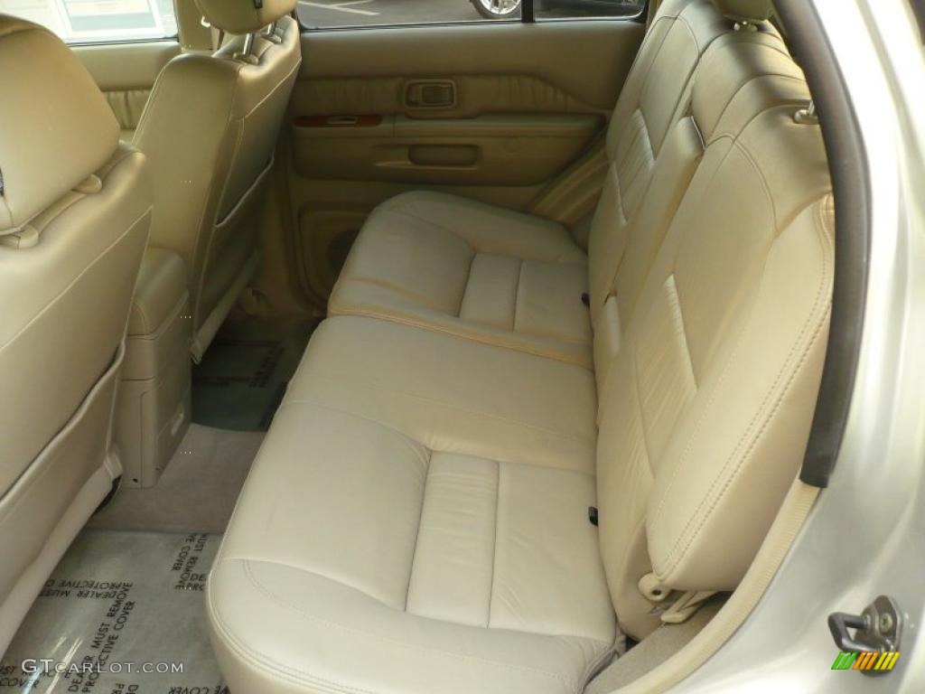 2002 QX4 4x4 - Brilliant Silver Metallic / Stone Beige photo #15