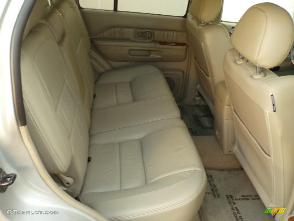 2002 QX4 4x4 - Brilliant Silver Metallic / Stone Beige photo #16