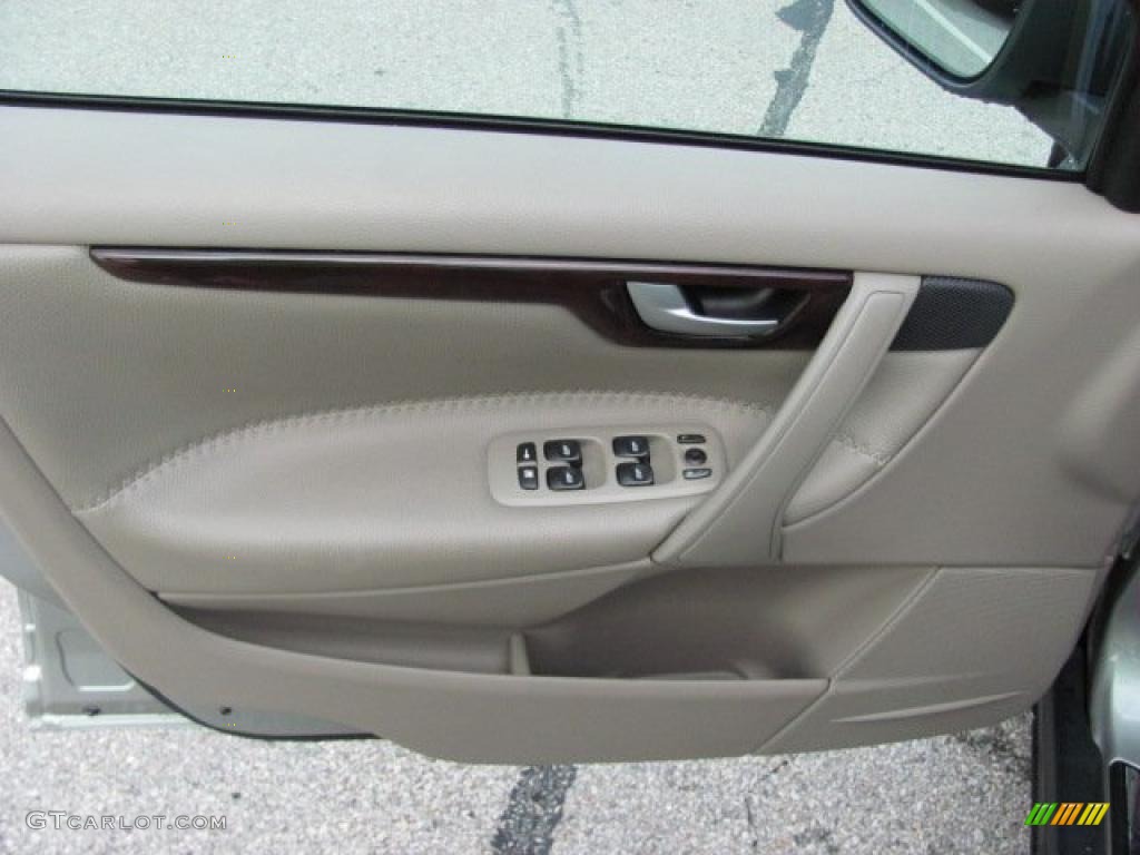 2005 XC70 AWD - Crystal Green Metallic / Taupe photo #12