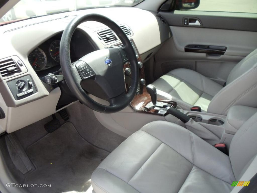2007 V50 2.4i - Passion Red / Dark Beige/Quartz photo #5