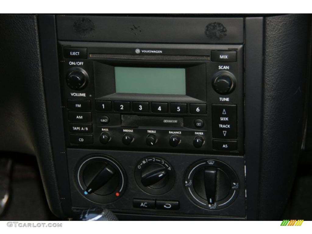 2004 Golf GL 4 Door - Blue Anthracite Metallic / Black photo #16