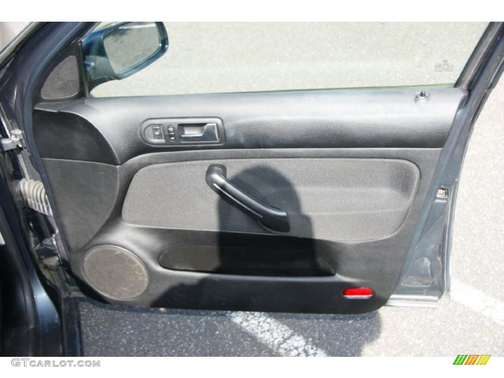 2004 Golf GL 4 Door - Blue Anthracite Metallic / Black photo #18