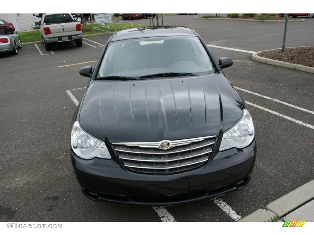 2007 Sebring Sedan - Brilliant Black Crystal Pearl / Dark Khaki/Light Graystone photo #2