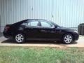 Black - Camry LE Photo No. 17