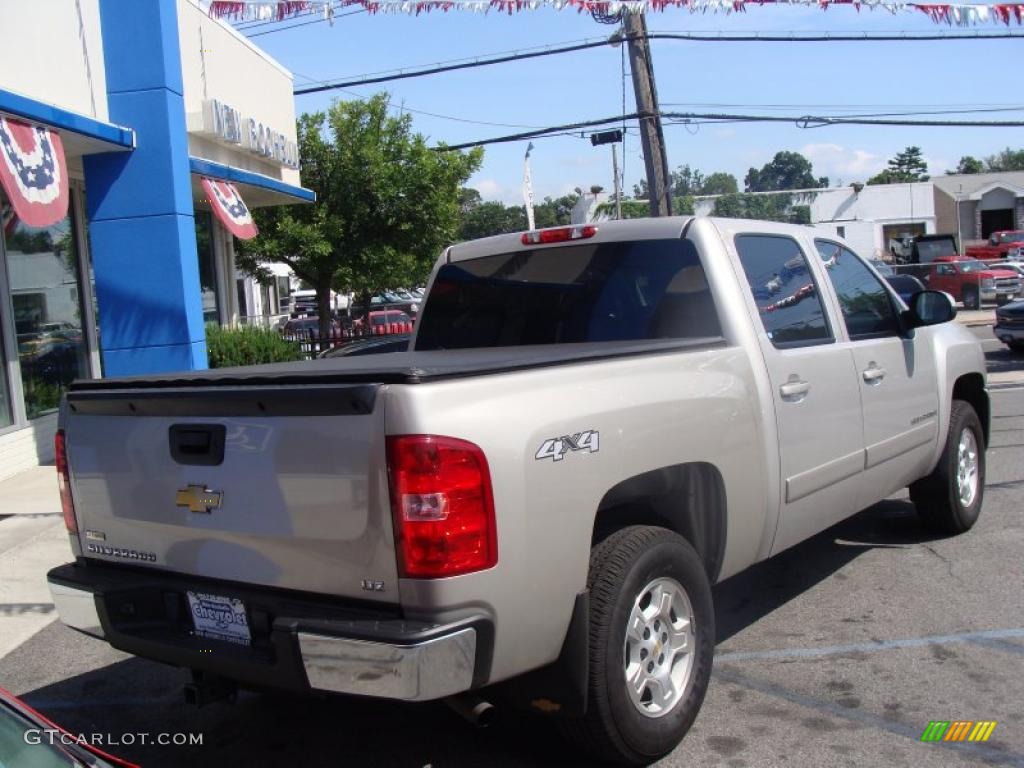 2007 Silverado 1500 LTZ Crew Cab 4x4 - Graystone Metallic / Ebony Black photo #6