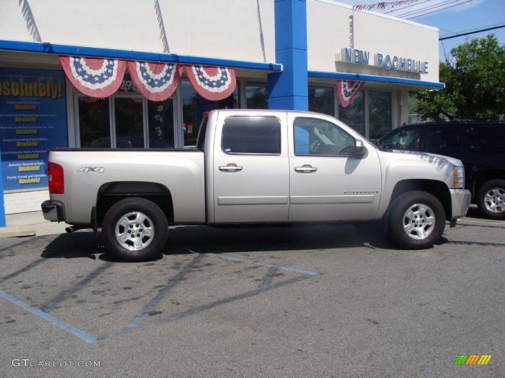 2007 Silverado 1500 LTZ Crew Cab 4x4 - Graystone Metallic / Ebony Black photo #7