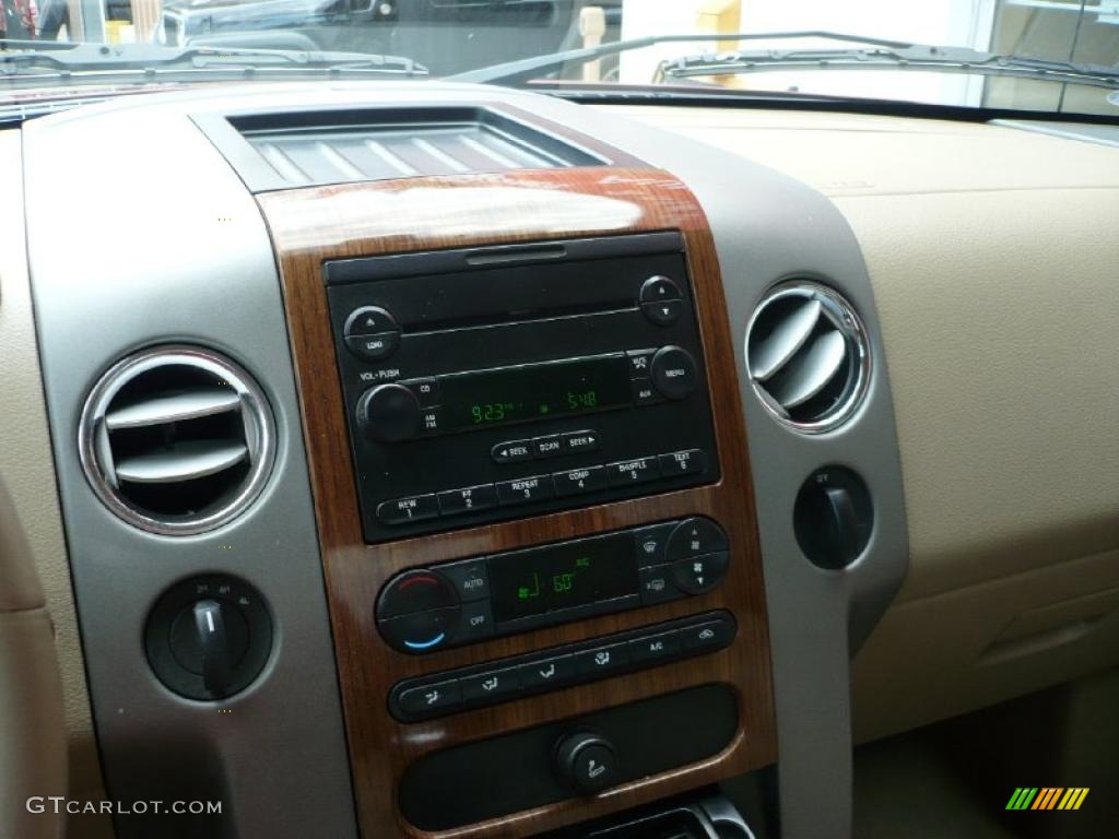 2004 F150 Lariat SuperCrew 4x4 - Dark Toreador Red Metallic / Tan photo #32