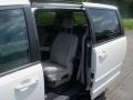 2010 Stone White Dodge Grand Caravan SE  photo #15