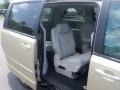 White Gold Pearl - Grand Caravan SE Photo No. 18