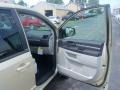 White Gold Pearl - Grand Caravan SE Photo No. 20