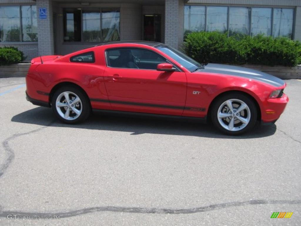 2010 Mustang GT Premium Coupe - Torch Red / Charcoal Black/White photo #1