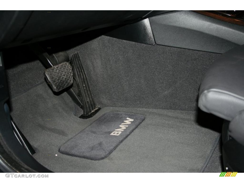 2007 3 Series 335i Sedan - Black Sapphire Metallic / Black photo #25