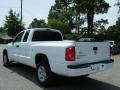 Bright White - Dakota SLT Club Cab Photo No. 3