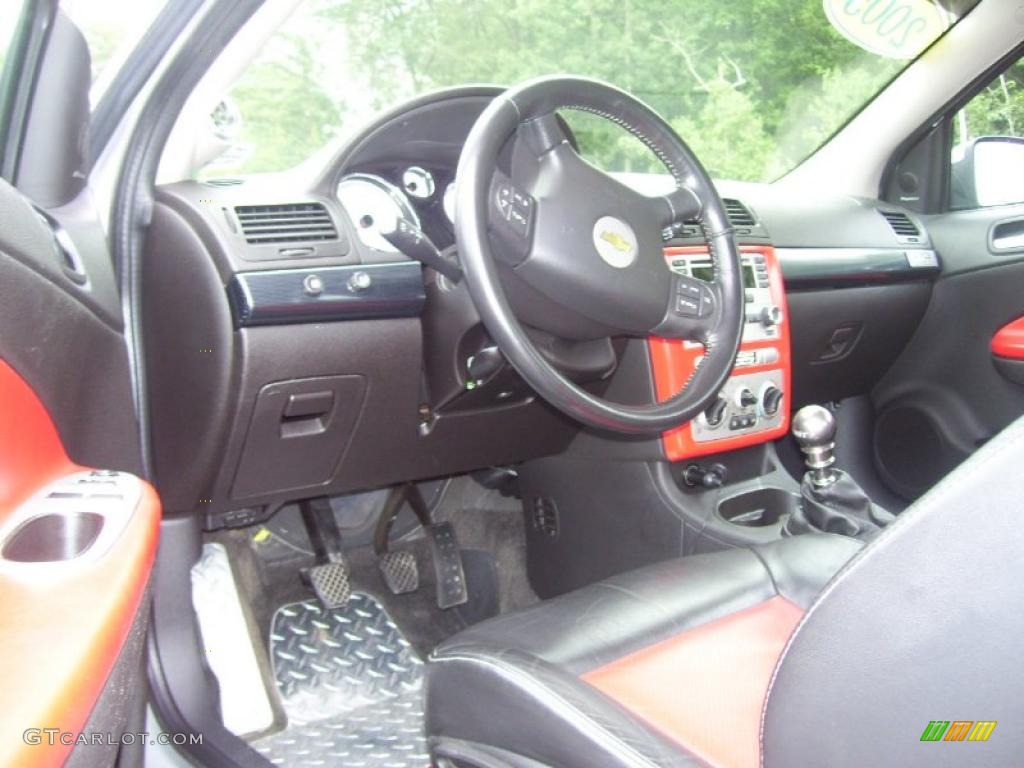 2005 Cobalt SS Supercharged Coupe - Ultra Silver Metallic / Ebony/Red photo #7