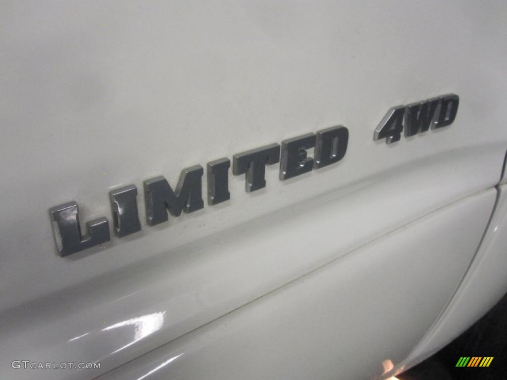 2005 4Runner Limited 4x4 - Natural White / Taupe photo #10