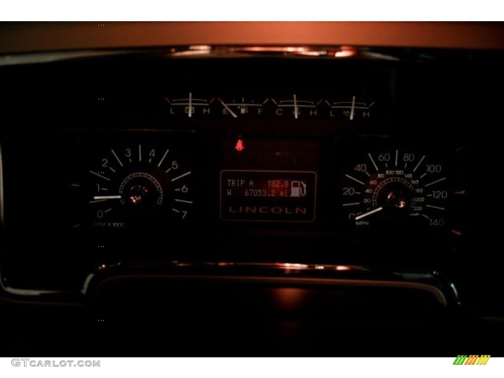 2007 Navigator Luxury - Black / Charcoal photo #25