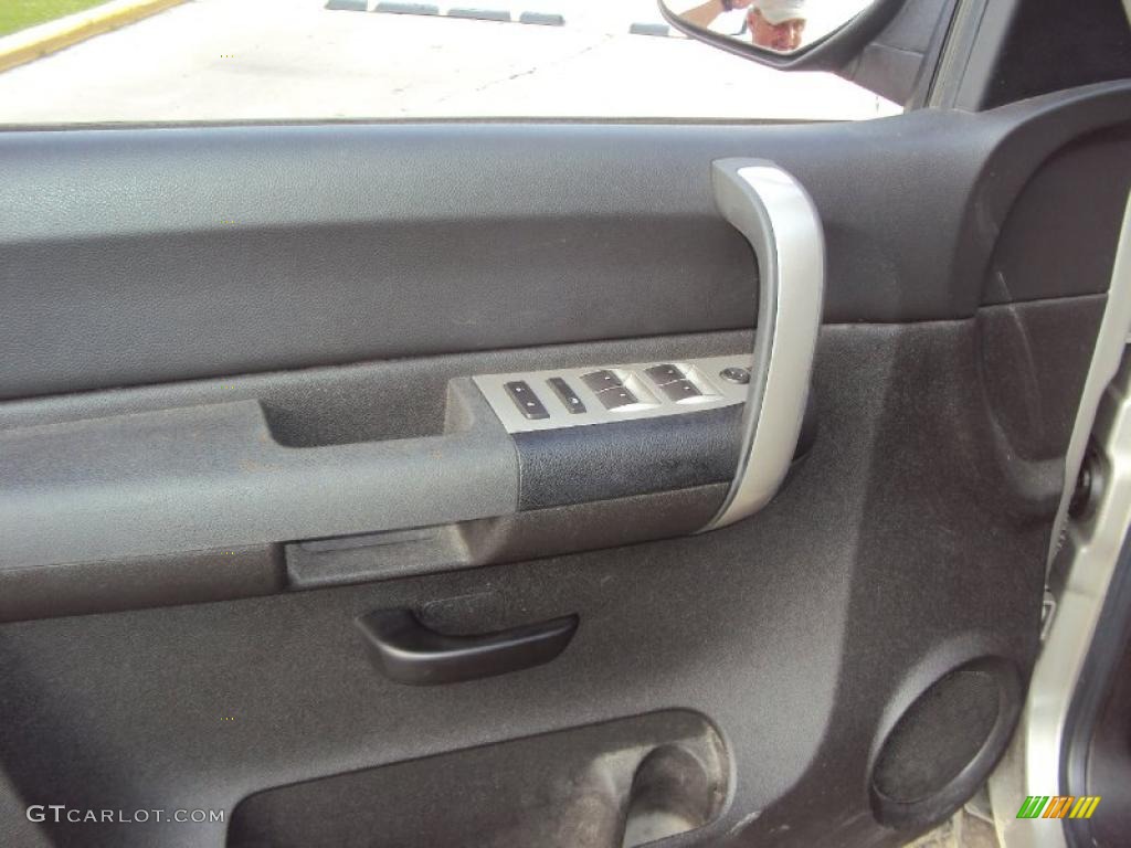 2009 Silverado 1500 LS Crew Cab 4x4 - Silver Birch Metallic / Dark Titanium photo #11