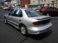 2002 Ultra Silver Metallic Pontiac Sunfire SE Sedan  photo #3