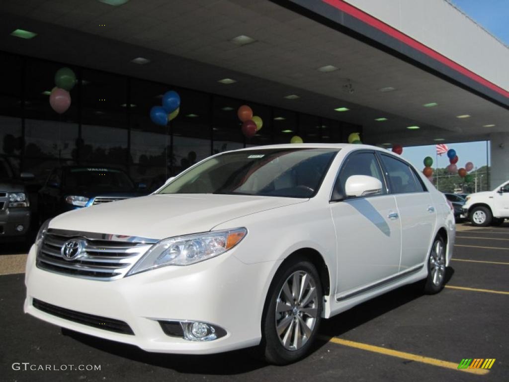 2011 Avalon Limited - Blizzard White Pearl / Light Gray photo #1