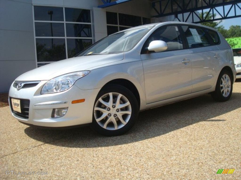 2009 Elantra Touring - Quicksilver / Black photo #2