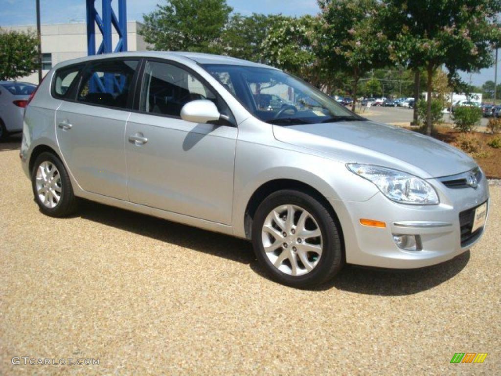 2009 Elantra Touring - Quicksilver / Black photo #7